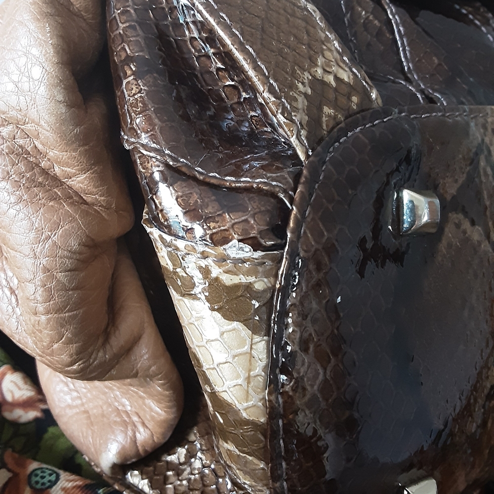 ZENA EVA HOBO BAG - Picture 7 of 10